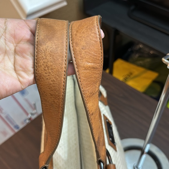 Burberry Blue Label Tweed Material with leather trim - Picture 4 of 13